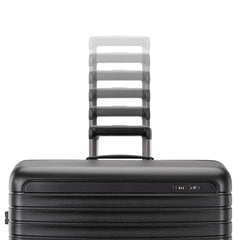 Framelock Max Carry-On Spinner